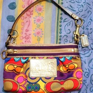 Coach Poppy wristlet